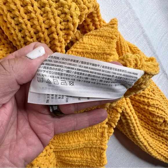 Hollister knitted crew neck oversized cropped sweater fall winter spring holiday - Picture 7 of 8